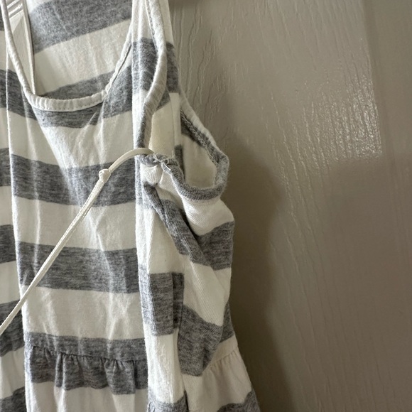LC Lauren Conrad Gray and Cream Striped Dress - Picture 4 of 6
